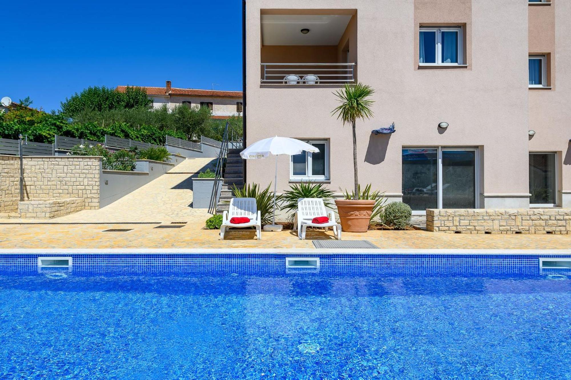 Stancija Amorozo 5 - Apartment N. 7 Porec Exterior photo